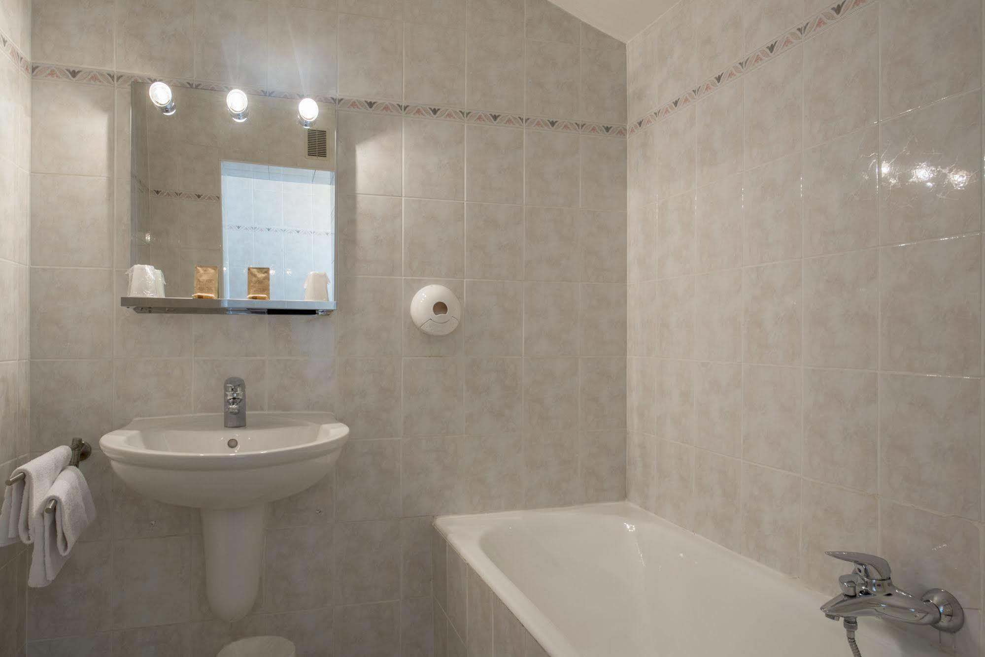 Hotel Le Jura Divonne-les-Bains Kültér fotó